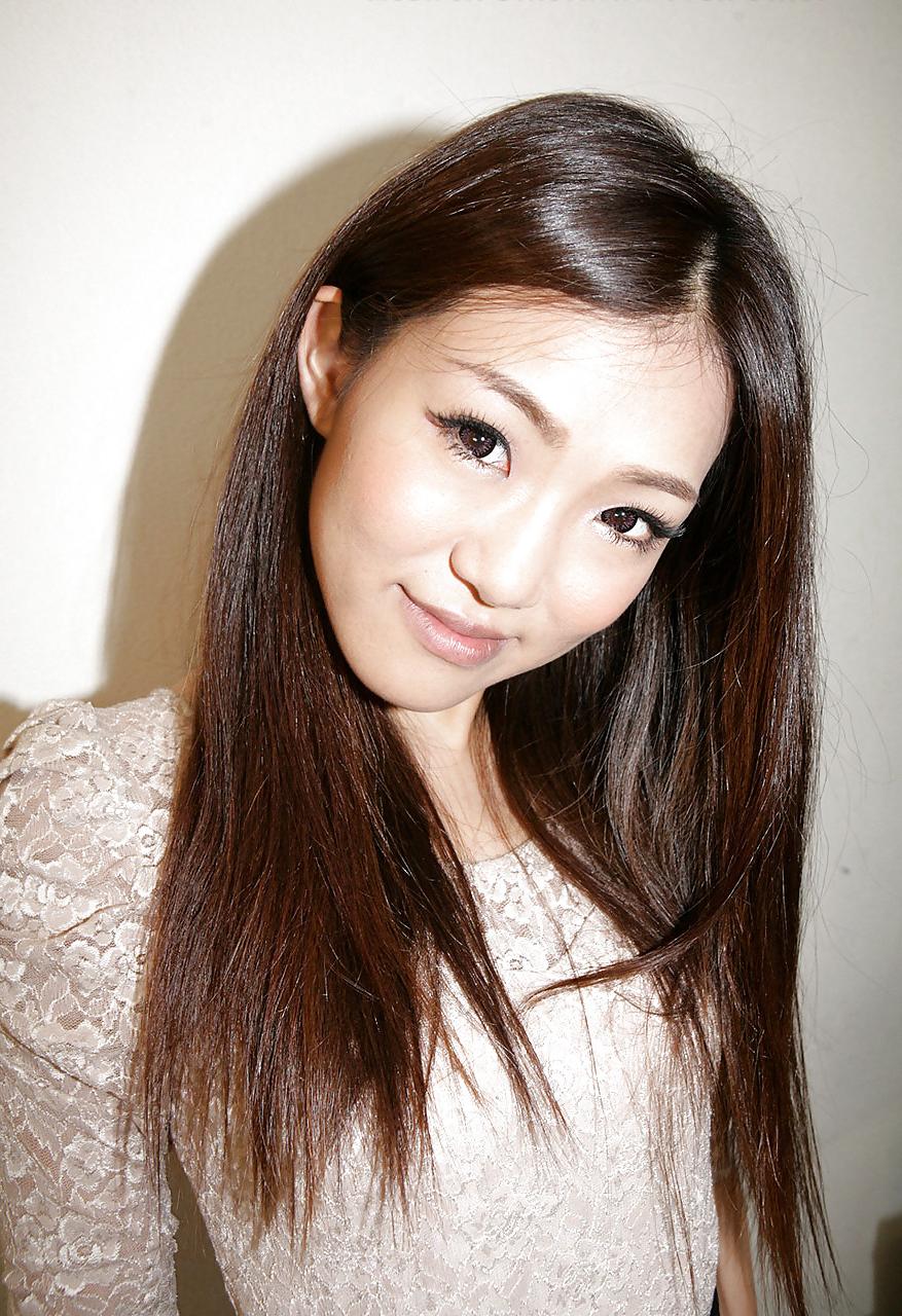 12P Japanese air hostess training