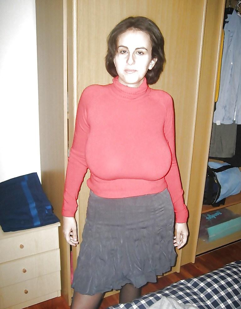 25P Webtastic Special: Huge Italian Mom