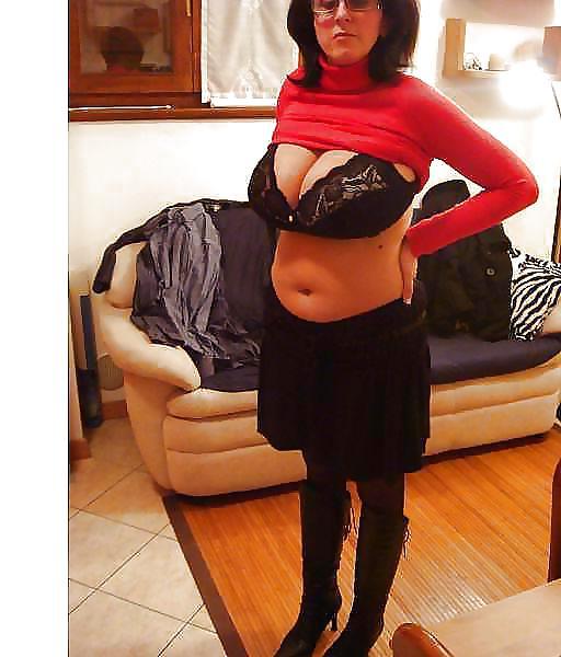 25P Webtastic Special: Huge Italian Mom