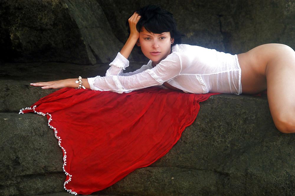 19P Erotic Nude Girl N30