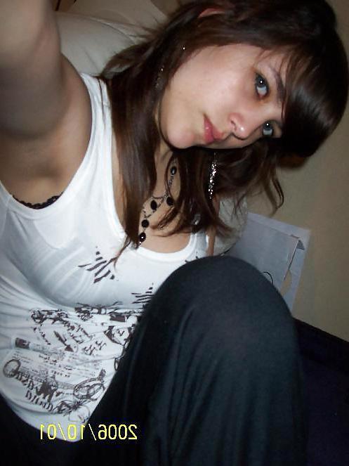 25P Emo Alternative Girls