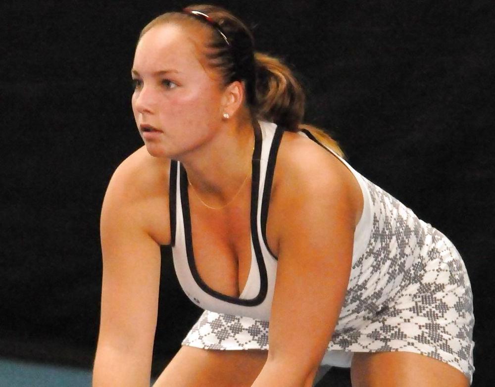 25P Beautiful Tennis Girls 13 by TROC