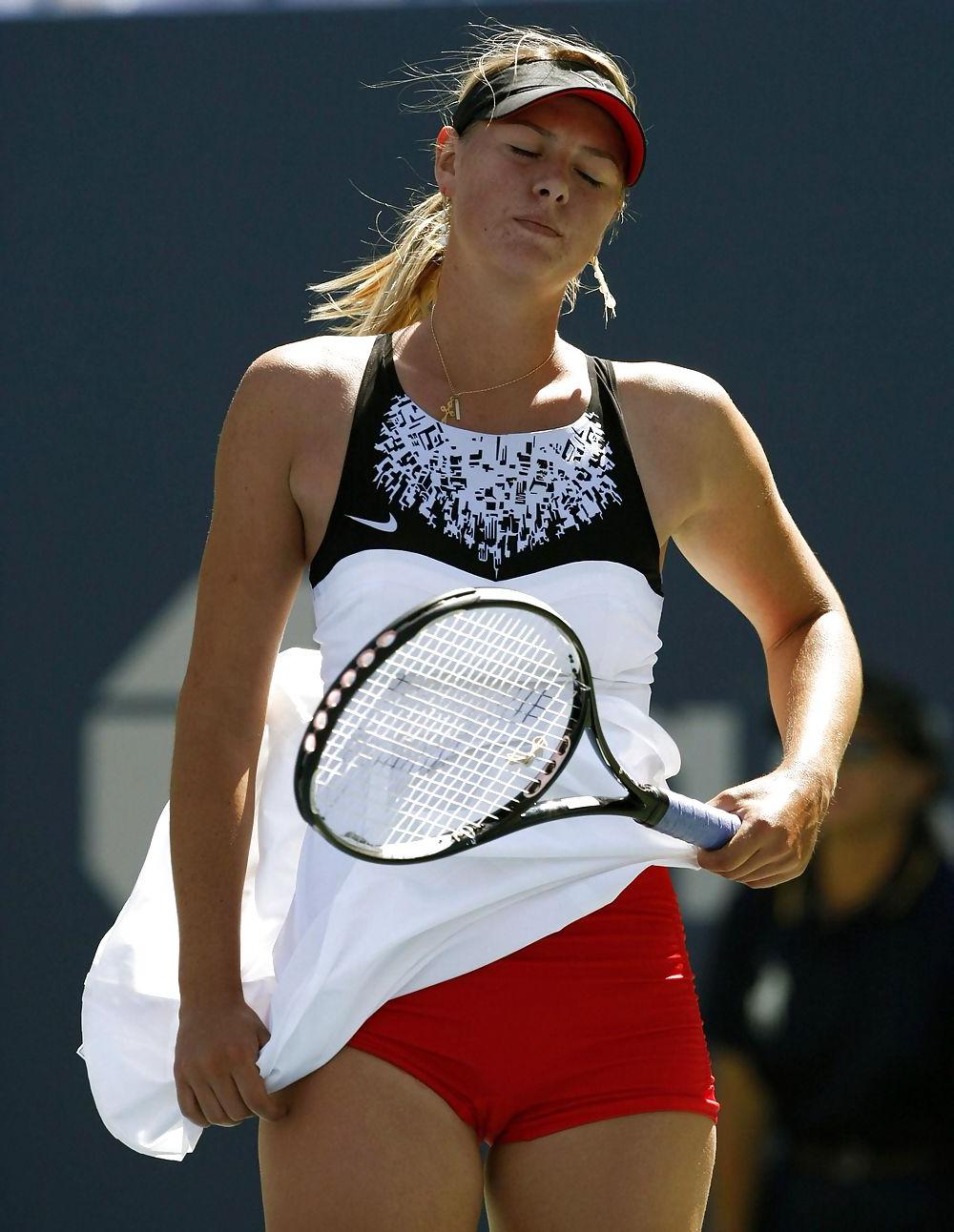 25P Beautiful Tennis Girls 13 by TROC