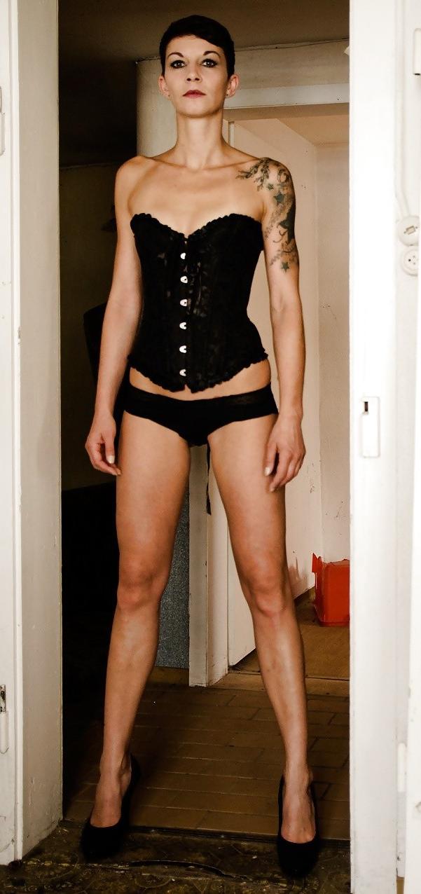 10P Iris - Mature German Slut