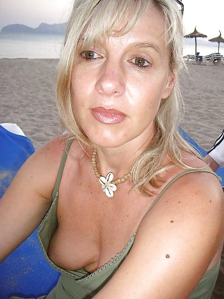 25P Another Swinger Homemade Wife