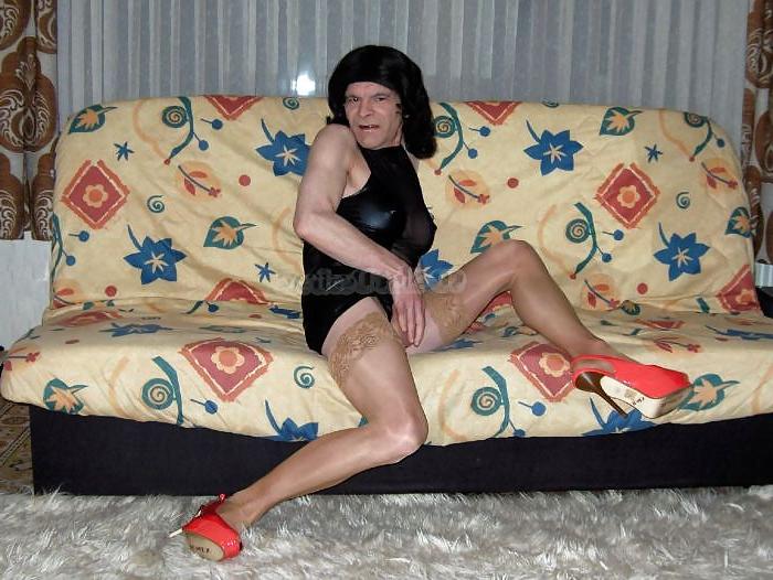 15P Crossdresser Slut Desirae