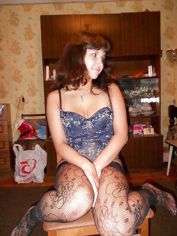 17P Girl in stockings!