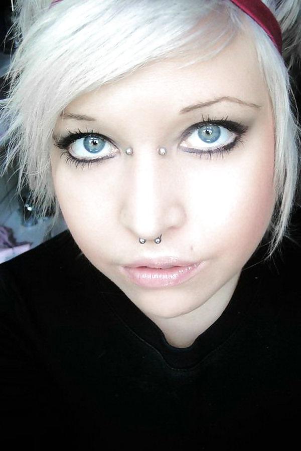 25P Some Blonde  Amateur Emo Girls pics#2