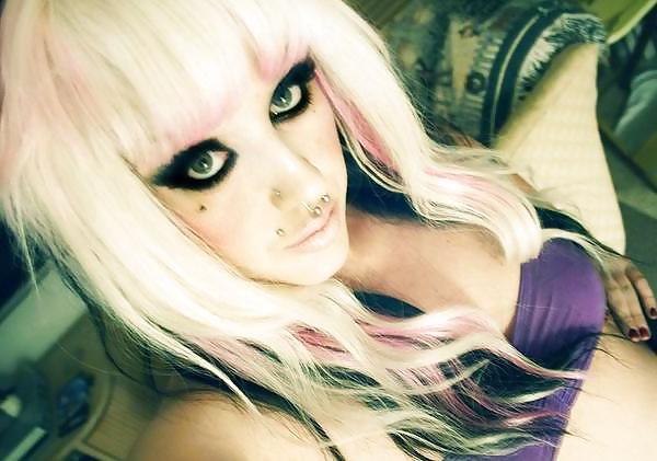 25P Some Blonde  Amateur Emo Girls pics#2