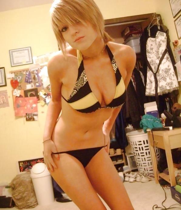25P Some Blonde  Amateur Emo Girls pics#2