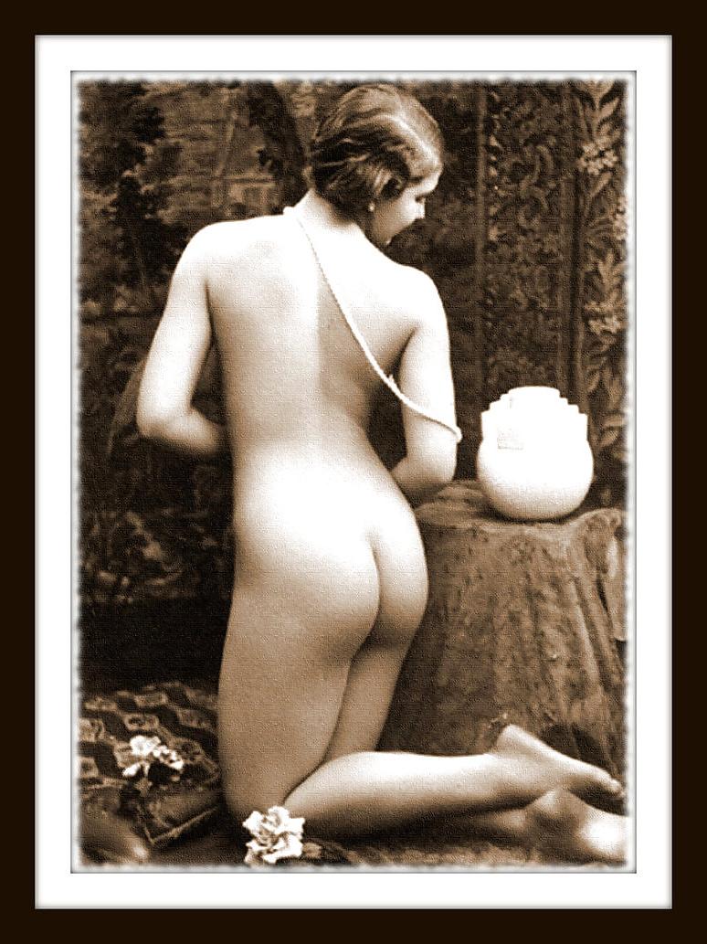 13P Vintage Erotic