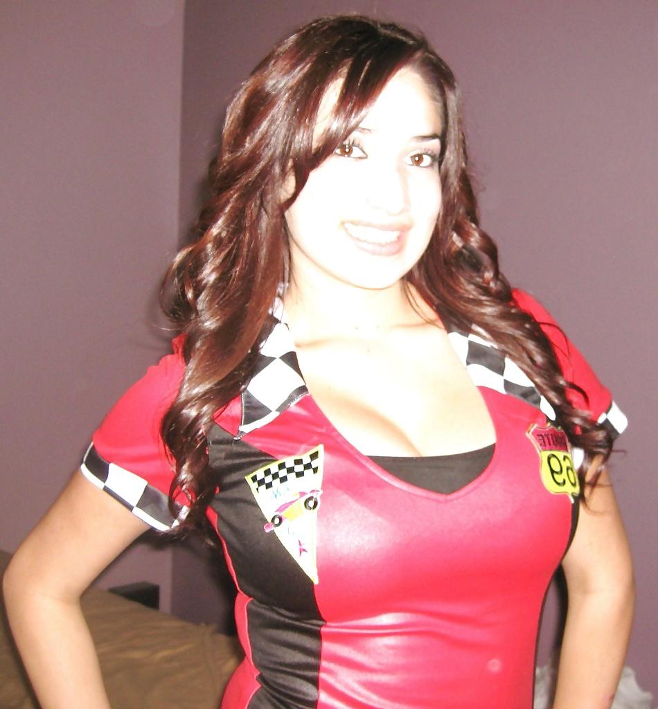 10P Pretty Amateur Amanda Big Boobs