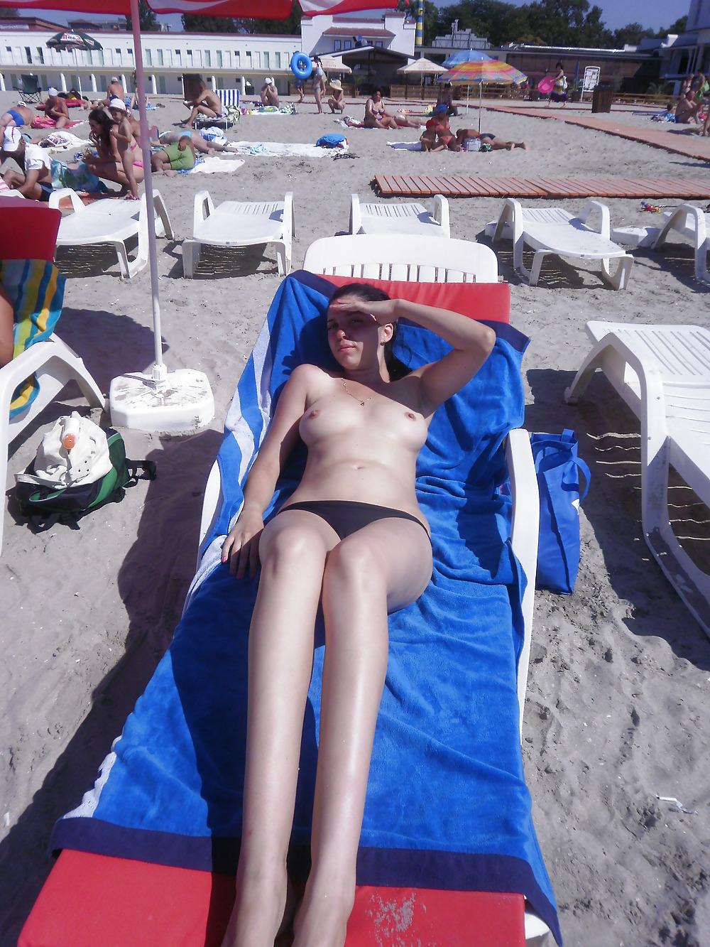 12P Big boobs romanian
