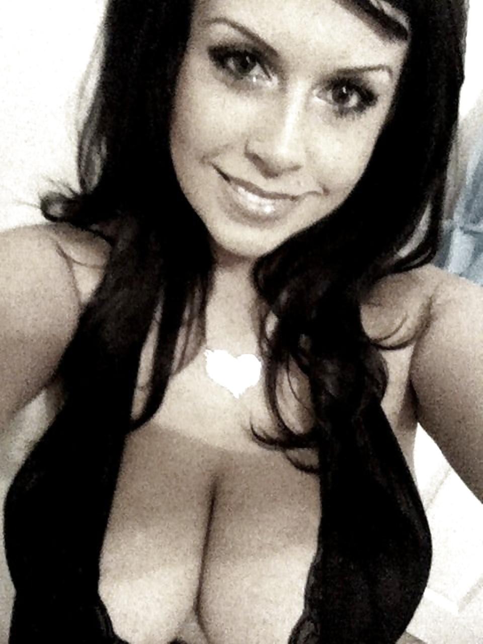 25P Hot girl with big boobs