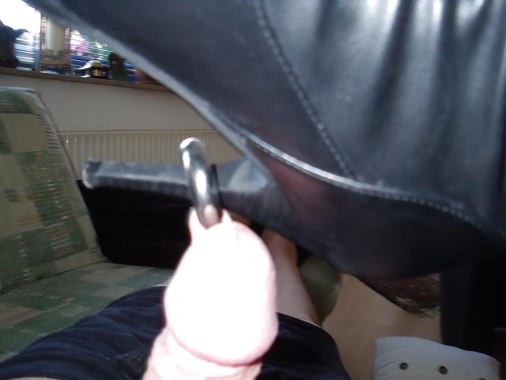 25P Cock and Ball Torture
