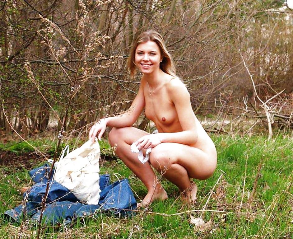 25P Private outdoor photoshoot with a young blonde German girl
