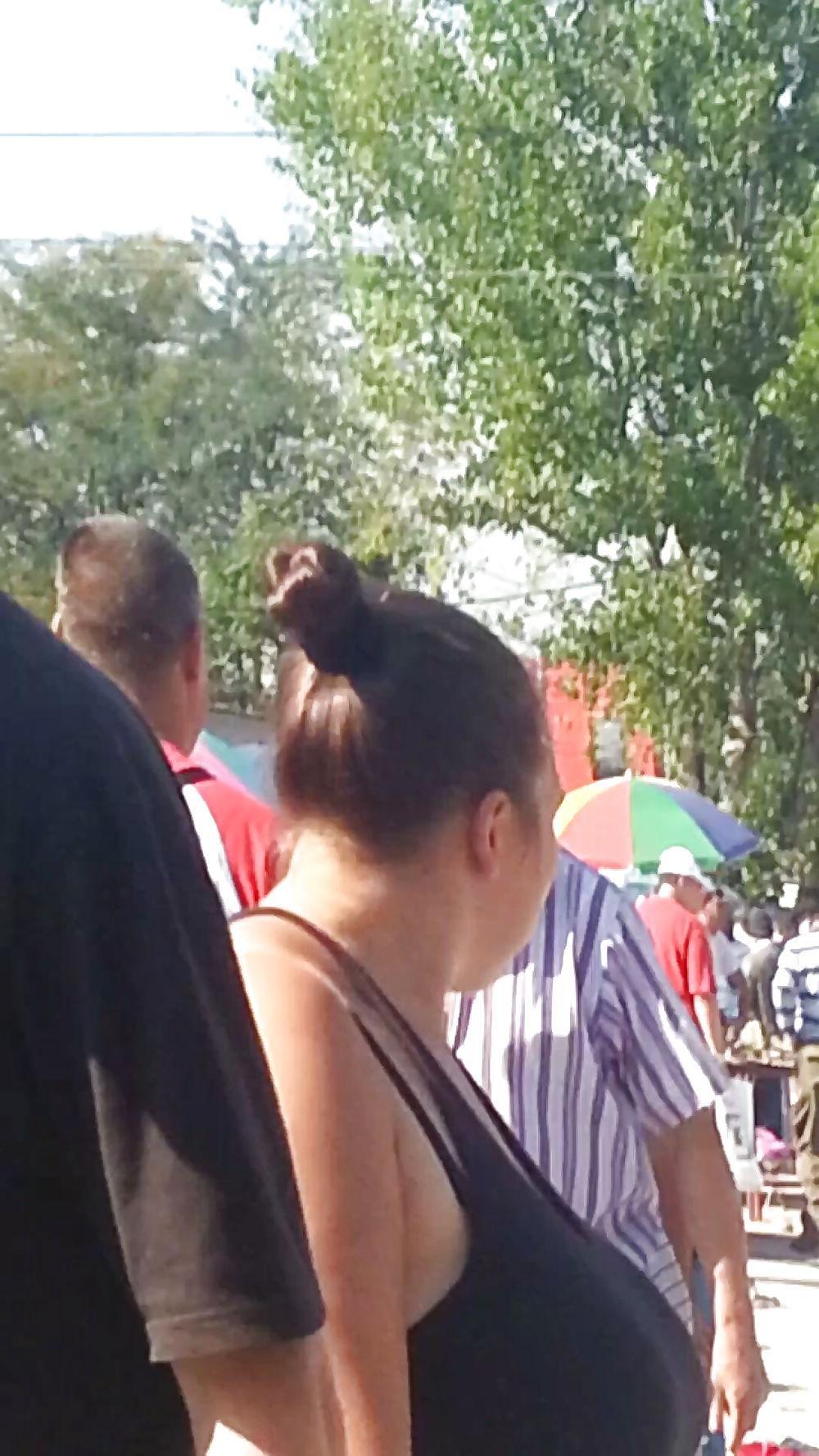 4P Big boobs romanian