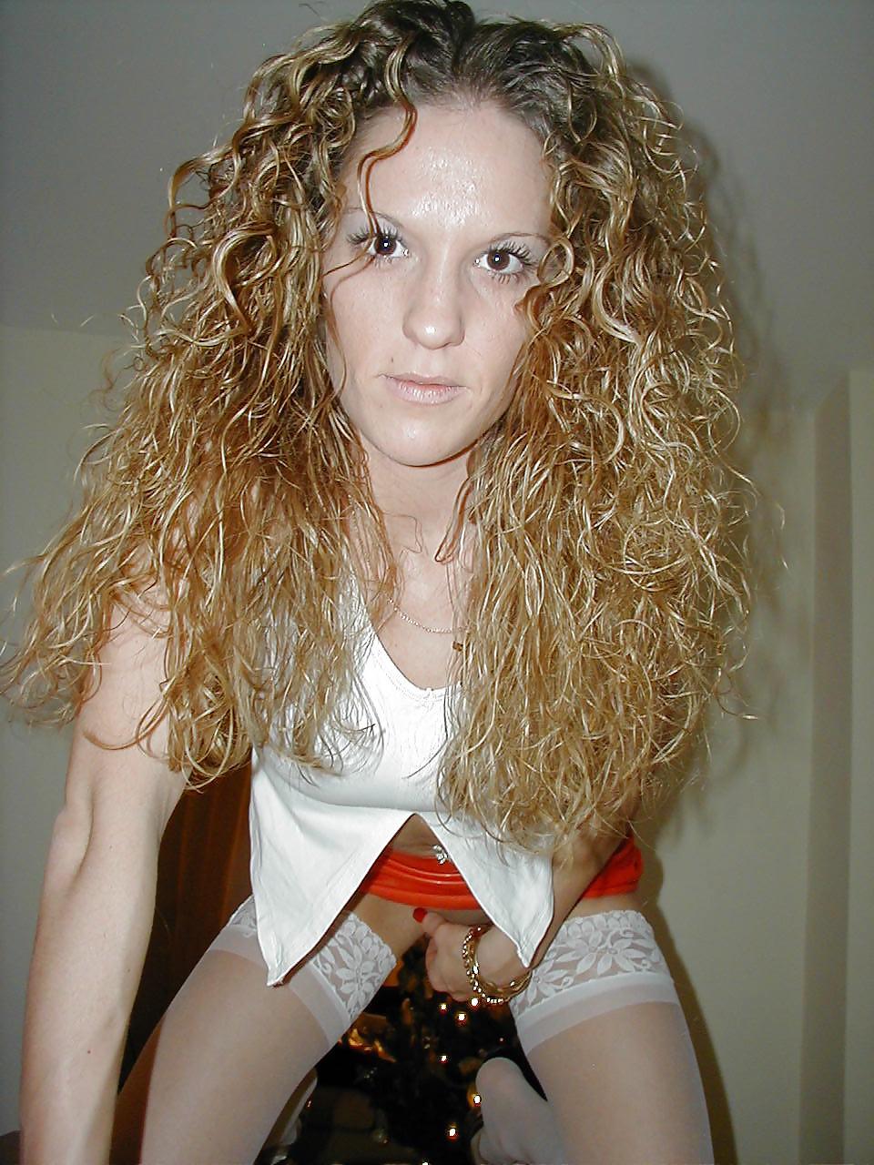 25P Slag Wifey on the Dinner Table