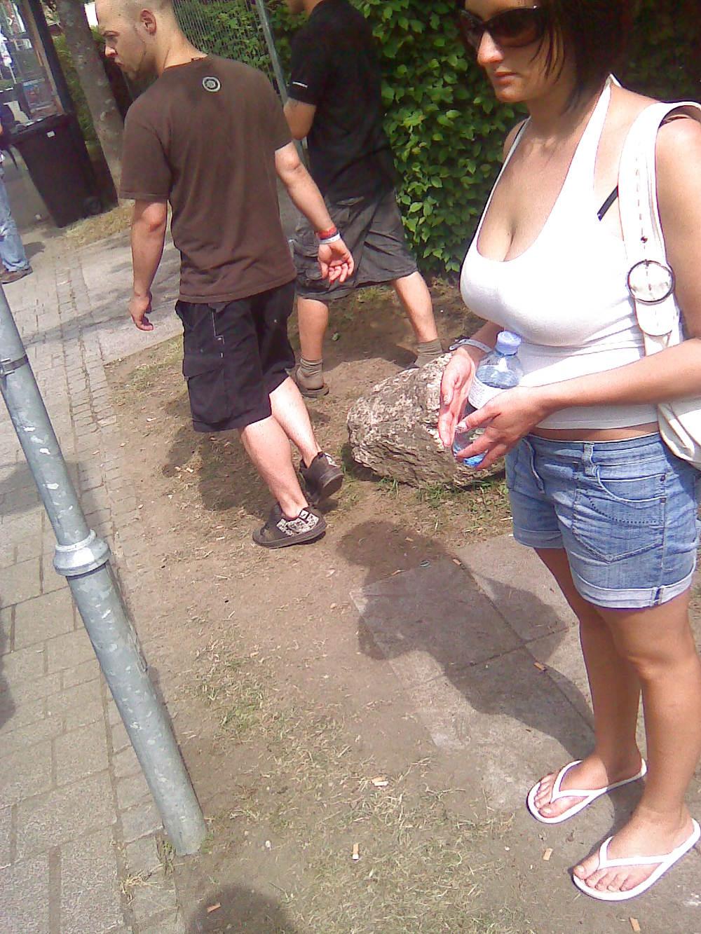 25P Candid Street Wobblers #1