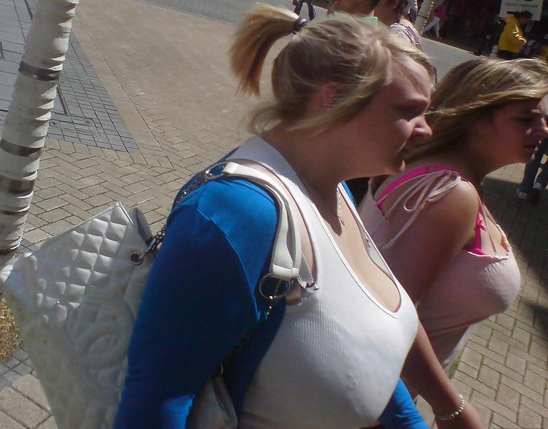 25P Candid Street Wobblers #1