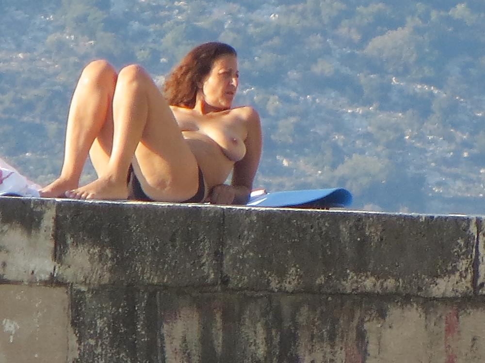 6P Croatian beach Milf 2