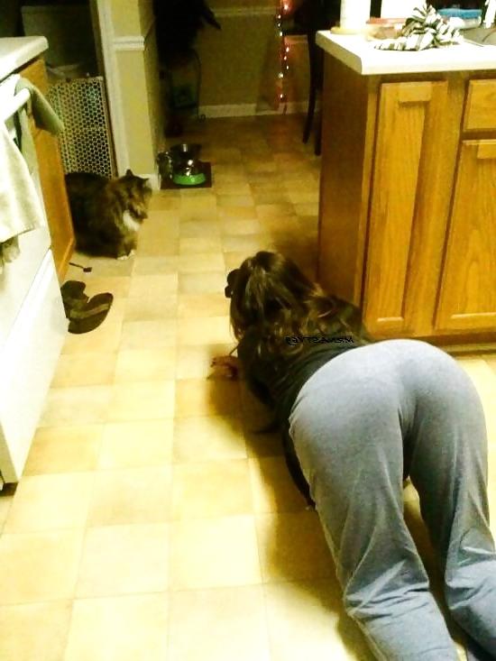 20P Wives Big Ass In Tight Pants And See Thru'