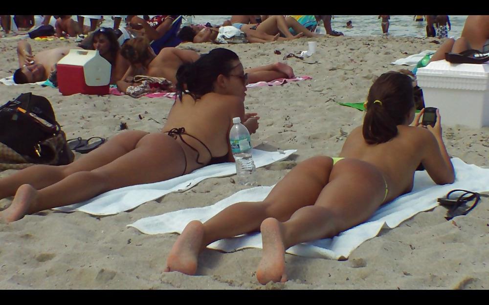 11P LATINA beach buns Spring Breaker VOYEUR BOOTY ASS !