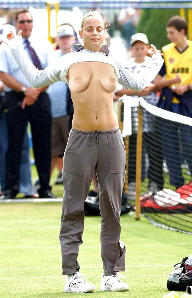 25P Female tennis fake