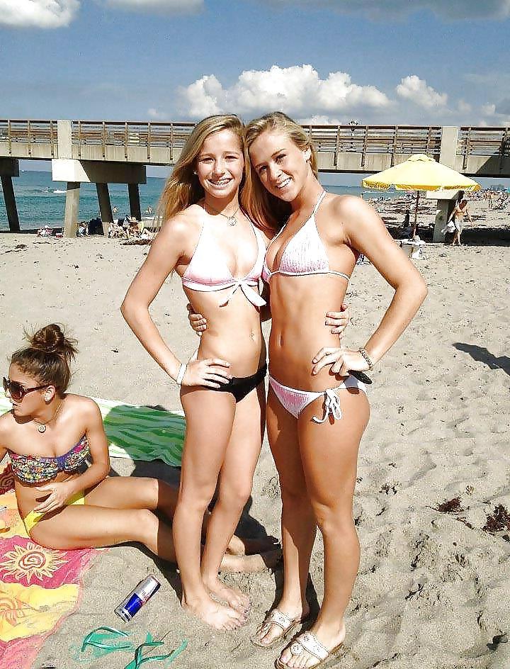 15P Bikini babes 2