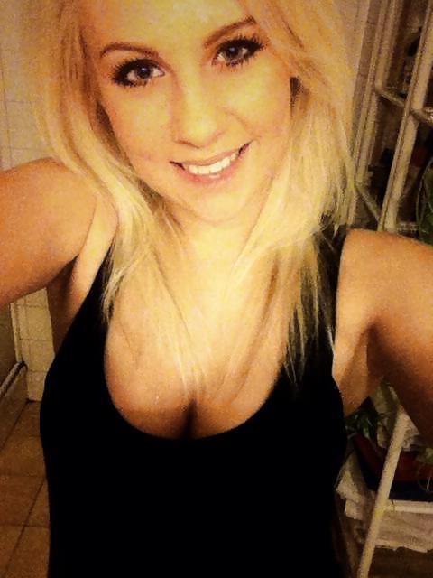10P German girl 