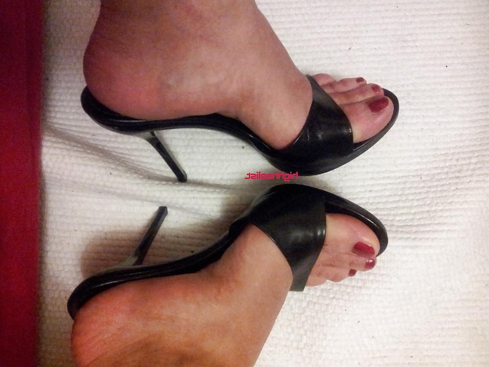 10P Crossdresser