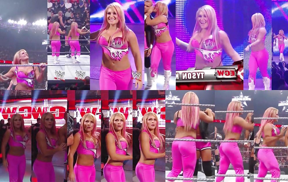 25P WWE Diva Natalya Big Tits, Big Ass, Suckable Toes