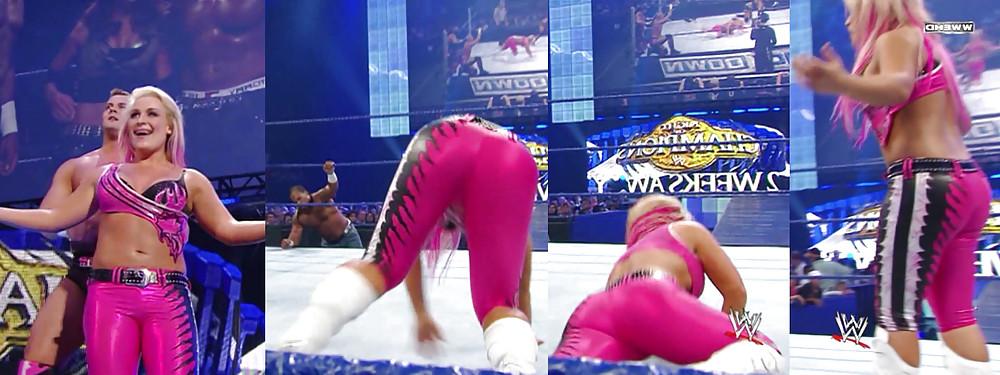25P WWE Diva Natalya Big Tits, Big Ass, Suckable Toes