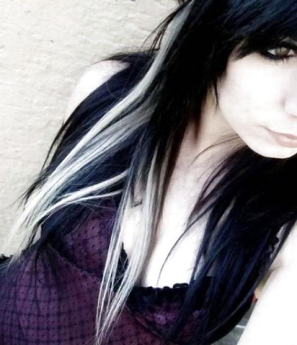 25P Beautiful emo girls!!!!