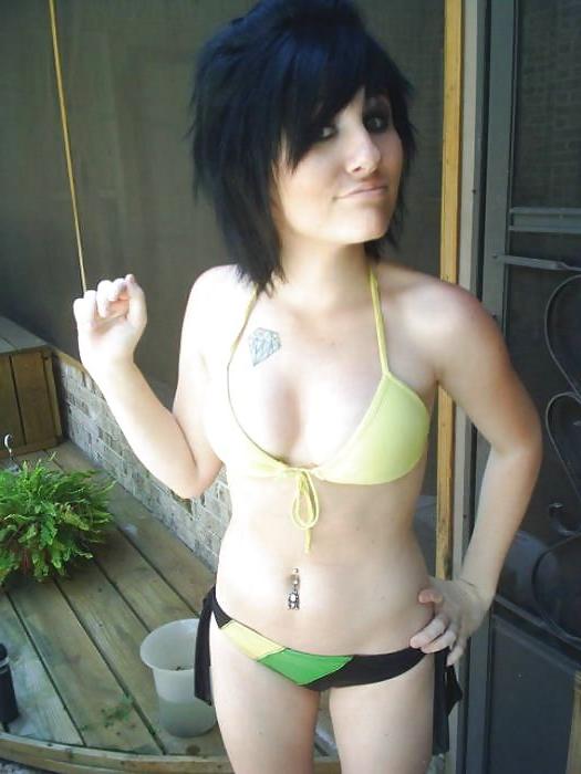 25P Beautiful emo girls!!!!