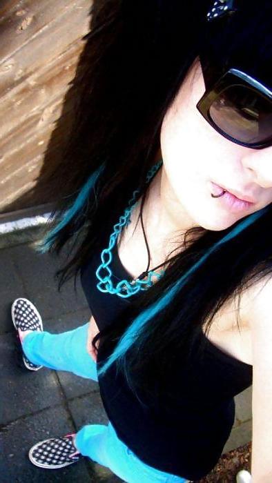 25P Beautiful emo girls!!!!