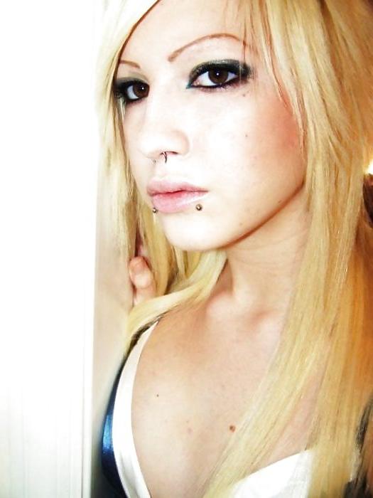 25P Beautiful emo girls!!!!