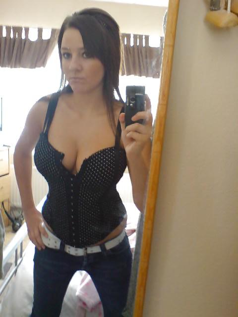 19P AmateurGirl with Big Boobs