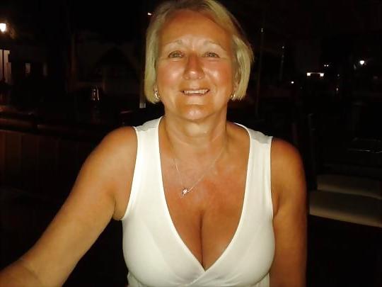 25P Mature Faces for cum