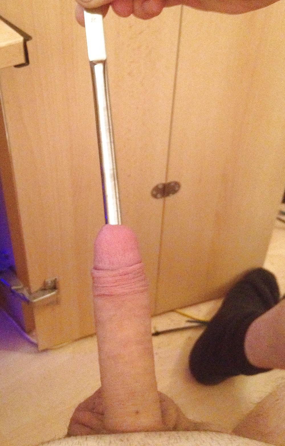 25P Ball stretching , penis insertion , ball torture