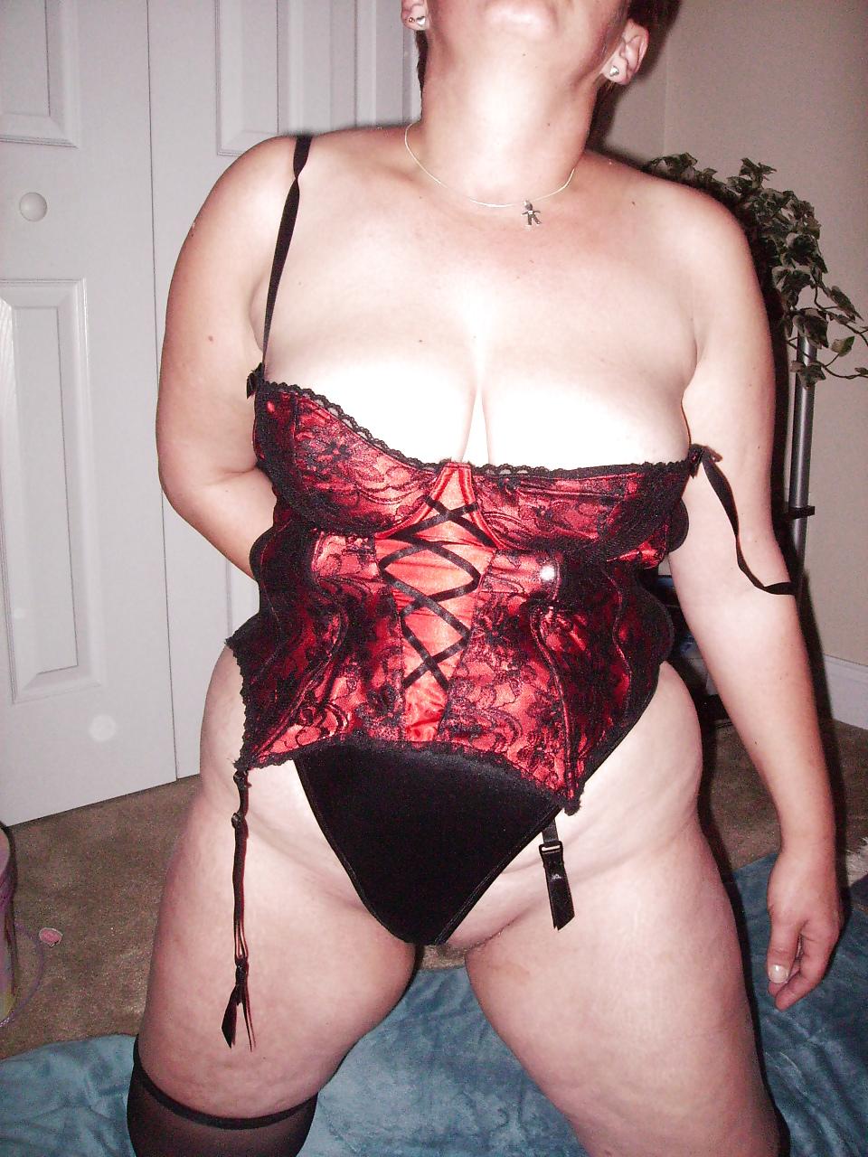 23P German House Wife