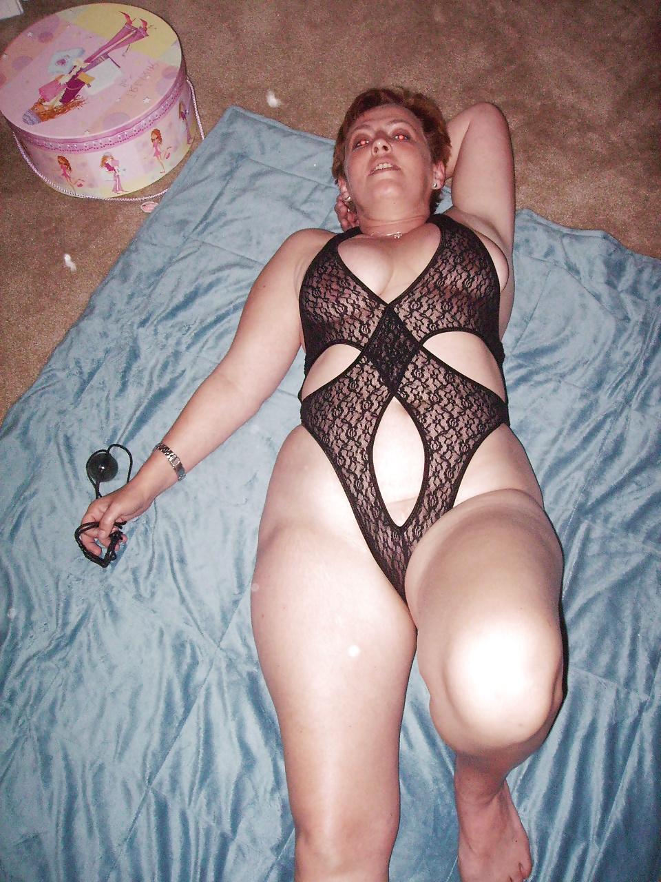 23P German House Wife