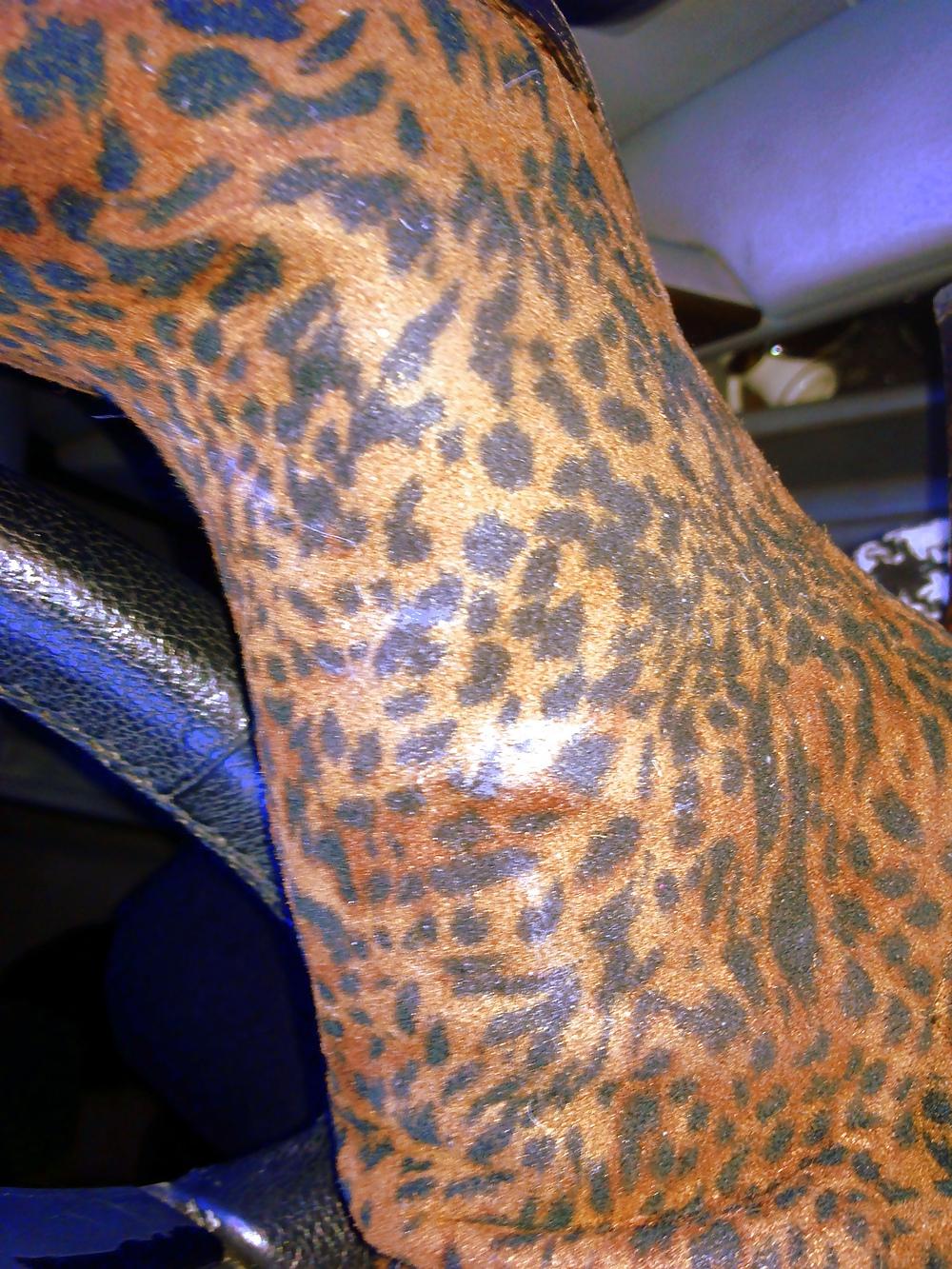 18P Stuart Weitzman OTN  print Boots