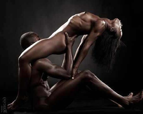 25P Black Erotic