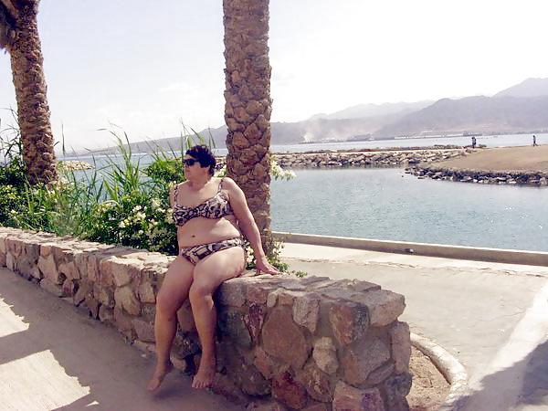 15P Mature woman sexy plump!