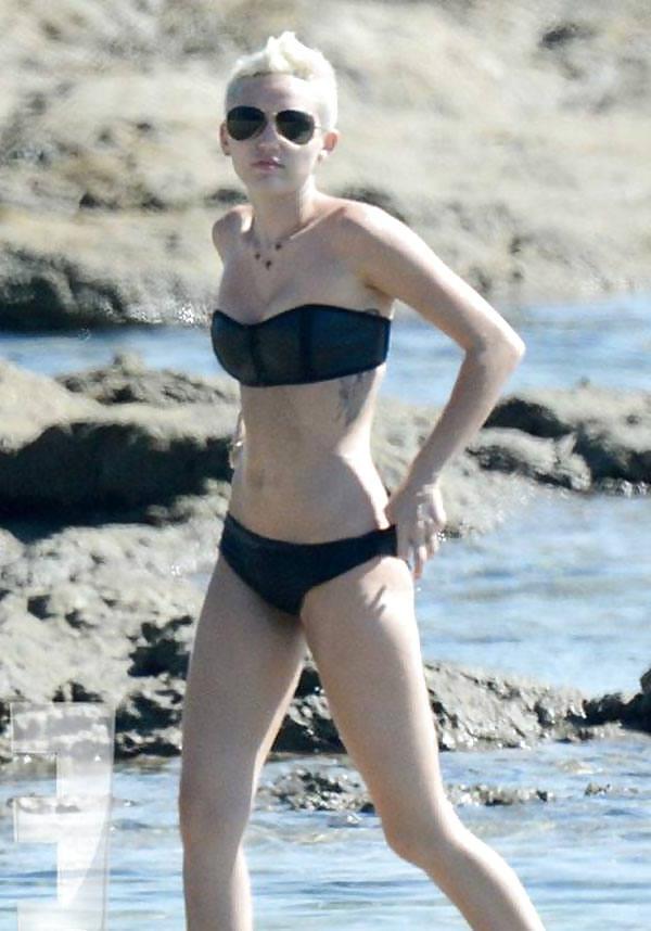 25P My favorite Celebrities 1