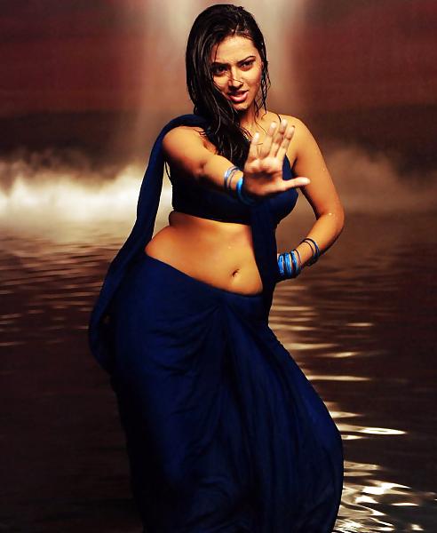 21P Hot isha chawla