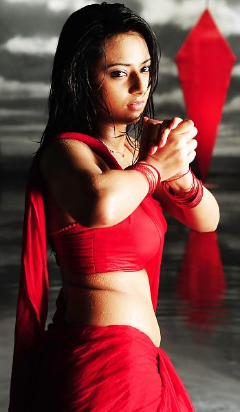 21P Hot isha chawla