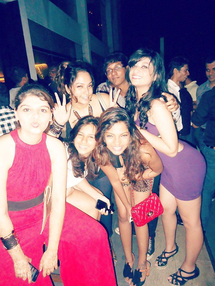 25P Sri lankan Sexy Legs (Gal)