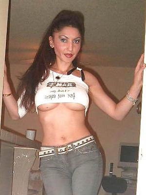 13P Latina stripper milf